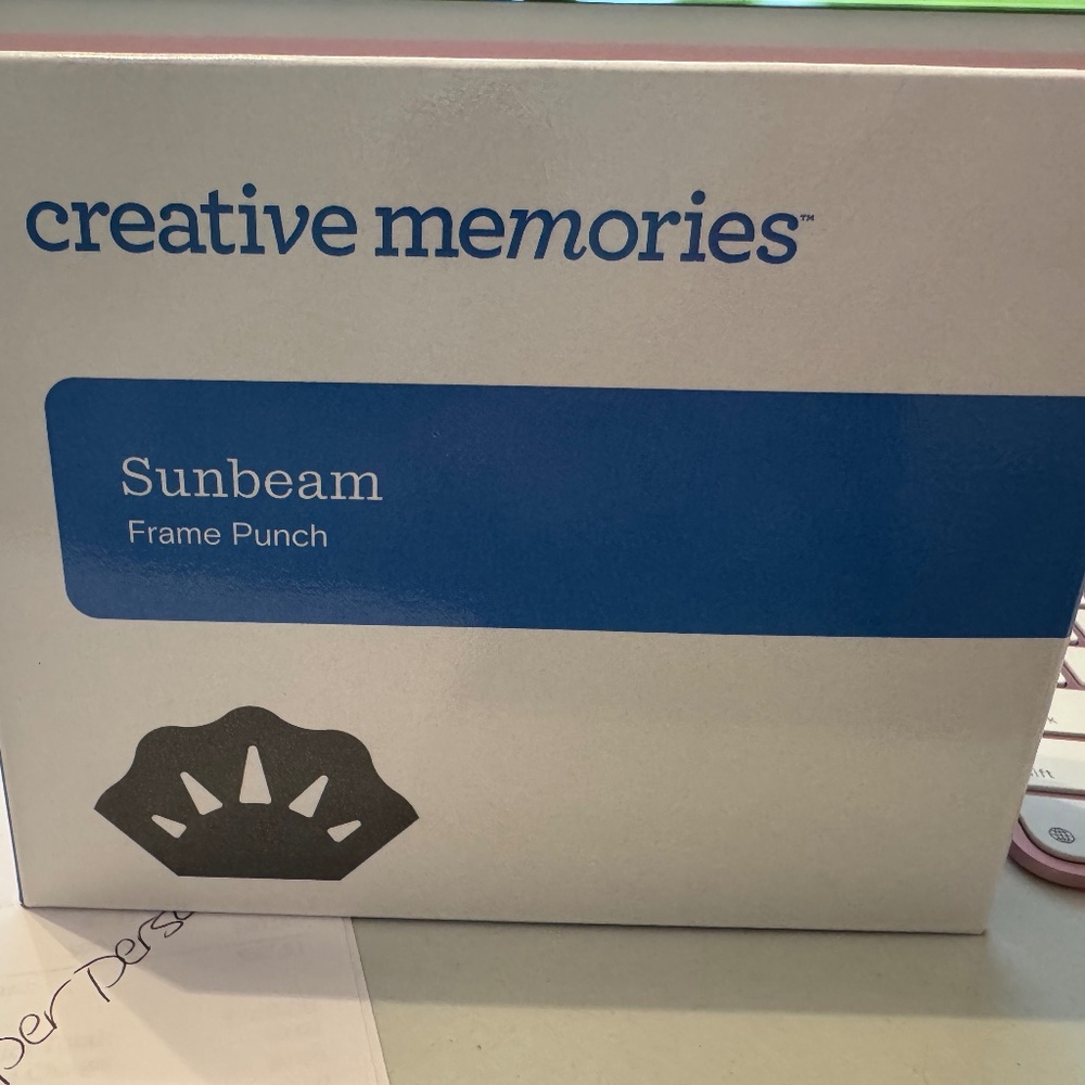 Creative Memories New In Box SUNBEAM Frame Punch!